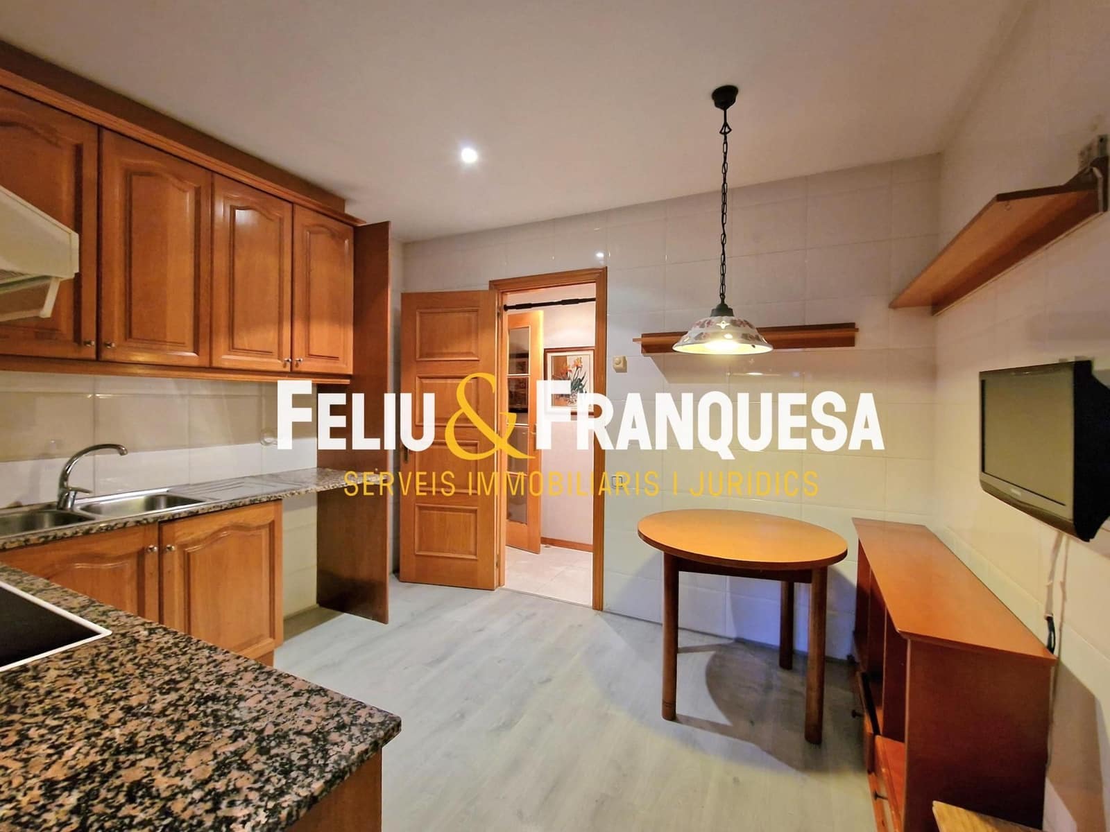 4 bedroom Flat for sale in Sant Cugat del Valles with garage - € 699,000 (Ref: 9401016)