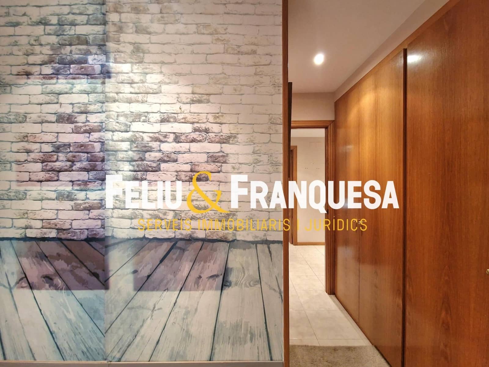 4 bedroom Flat for sale in Sant Cugat del Valles with garage - € 699,000 (Ref: 9401016)