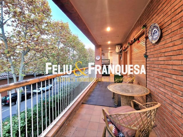 4 soveværelse Lejlighed til salg i Sant Cugat del Vallès med garage - € 699.000 (Ref: 9401016)