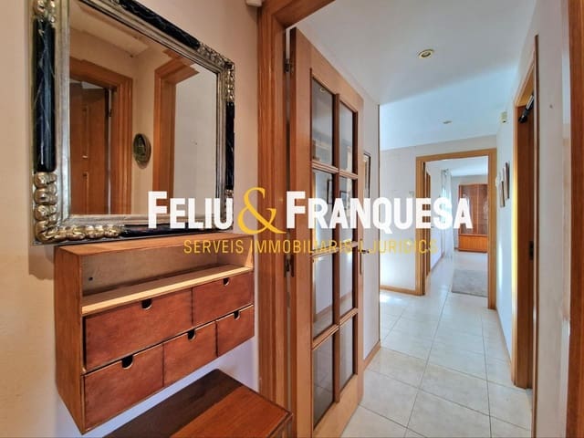 4 makuuhuone Asunto myytävänä paikassa Sant Cugat del Vallès mukana 
autotalli - 699 000 € (Ref: 9401016)