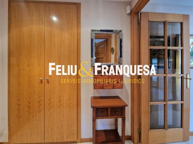 4 makuuhuone Asunto myytävänä paikassa Sant Cugat del Vallès mukana 
autotalli - 699 000 € (Ref: 9401016)