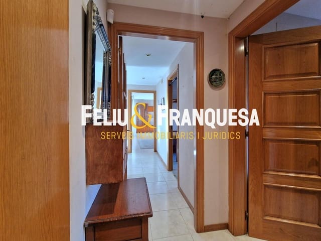 4 makuuhuone Asunto myytävänä paikassa Sant Cugat del Vallès mukana 
autotalli - 699 000 € (Ref: 9401016)