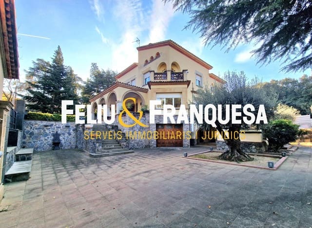 7 makuuhuone Huvila myytävänä paikassa Mira-Sol, Sant Cugat del Vallès mukana uima-altaan 
autotalli - 1 600 000 € (Ref: 9438939)