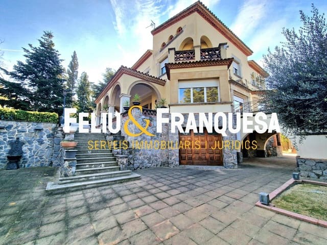 7 makuuhuone Huvila myytävänä paikassa Mira-Sol, Sant Cugat del Vallès mukana uima-altaan 
autotalli - 1 600 000 € (Ref: 9438939)