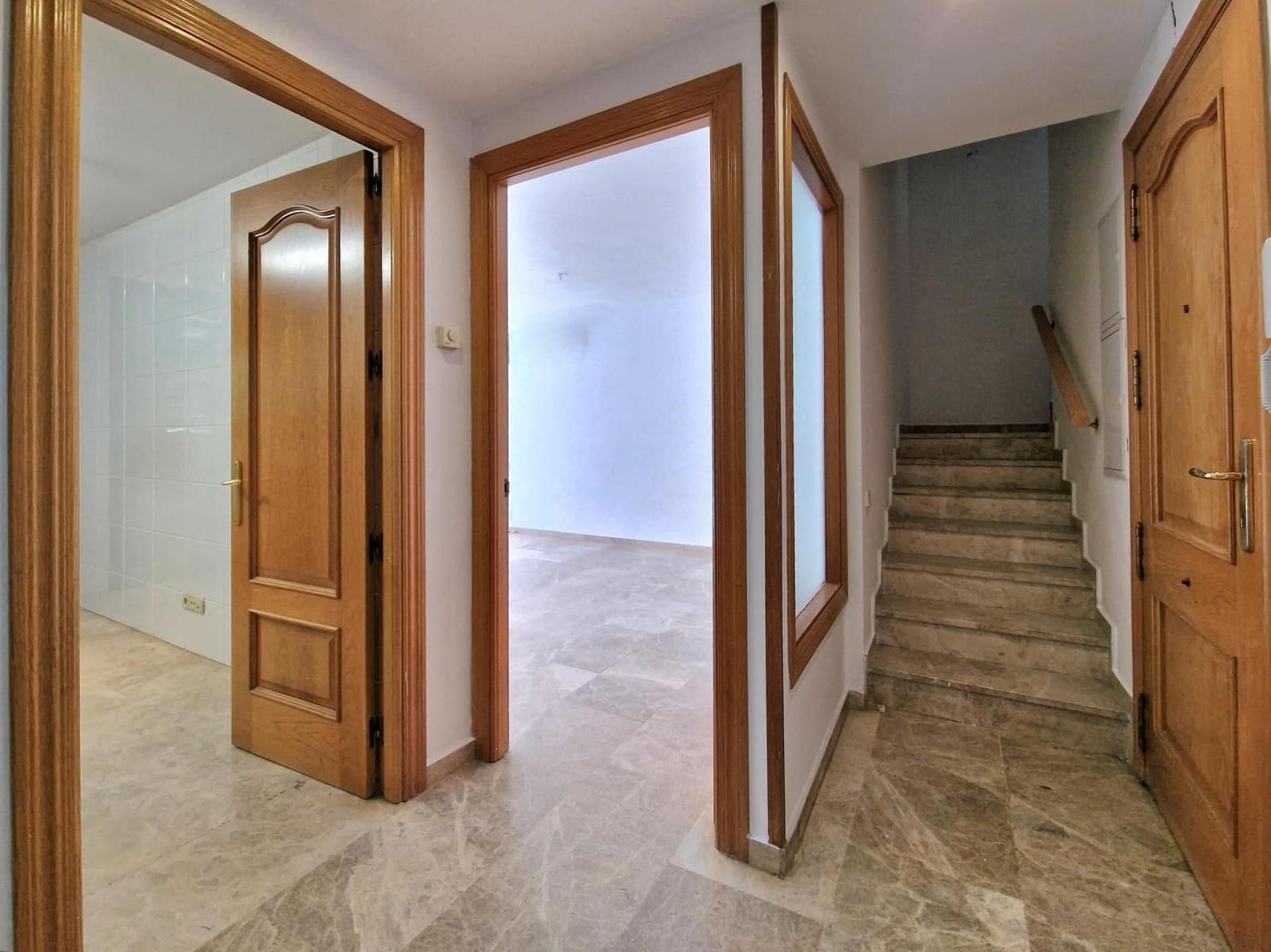 5 bedroom Penthouse for rent in Sant Cugat del Valles with pool garage - € 1,990 (Ref: 9451389)