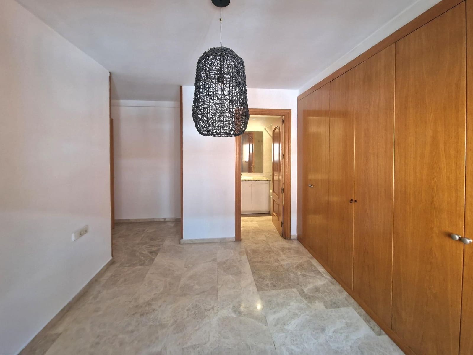 5 bedroom Penthouse for rent in Sant Cugat del Valles with pool garage - € 1,990 (Ref: 9451389)