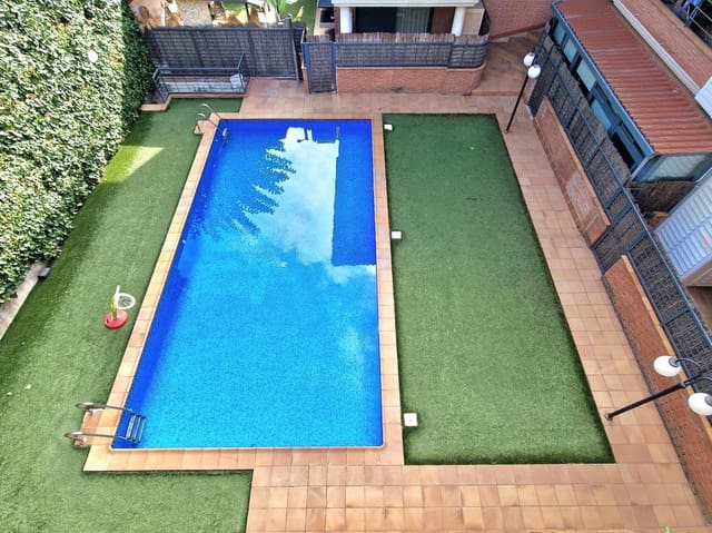 5 bedroom Penthouse for rent in Sant Cugat del Vallès with pool garage - € 1,990 (Ref: 9451389)