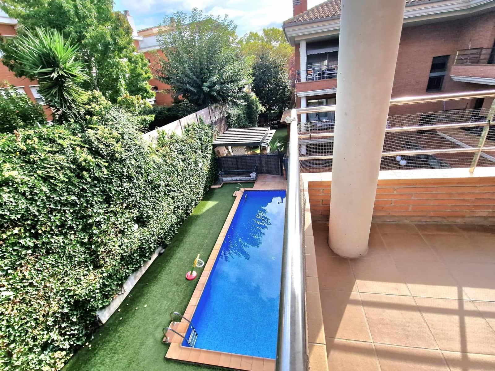 5 bedroom Penthouse for rent in Sant Cugat del Valles with pool garage - € 1,990 (Ref: 9451389)