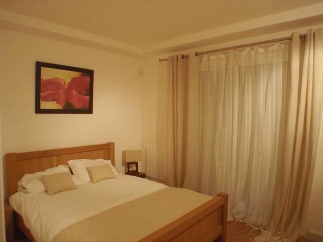 4 quarto Moradia para venda em La Duquesa / Puerto de la Duquesa, Manilva com piscina garagem - 780 000 € (Ref: 10125152)