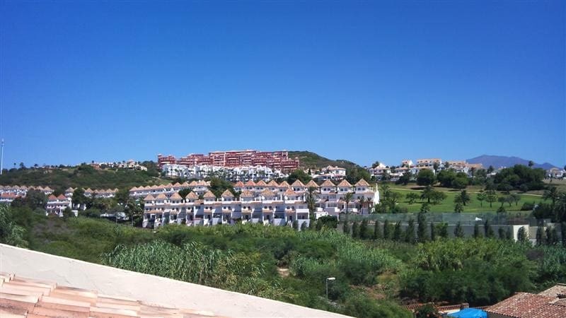 3 camera da letto Villa in vendita in La Duquesa / Puerto de la Duquesa con piscina garage - 575.000 € (Rif: 10125157)