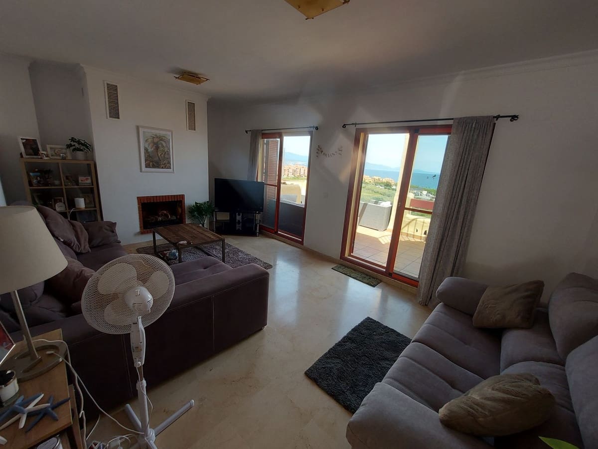 Casa de 2 habitaciones en La Duquesa / Puerto de la Duquesa en venta con piscina garaje - 340.000 € (Ref: 10125168)
