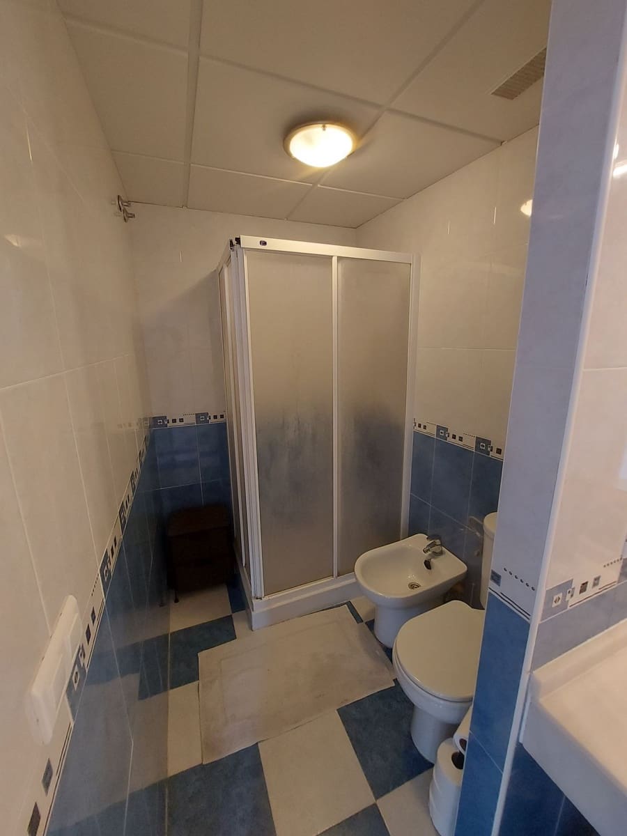 Casa de 2 habitaciones en La Duquesa / Puerto de la Duquesa en venta con piscina garaje - 340.000 € (Ref: 10125168)