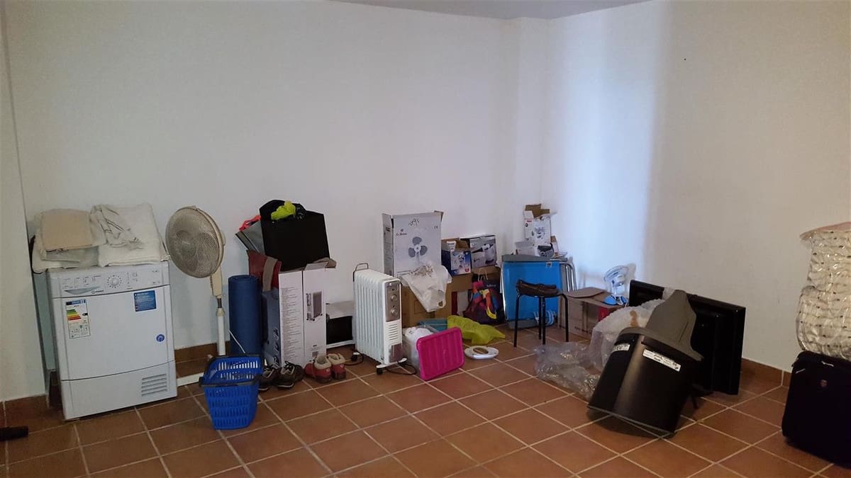 Casa de 2 habitaciones en La Duquesa / Puerto de la Duquesa en venta con piscina garaje - 340.000 € (Ref: 10125168)