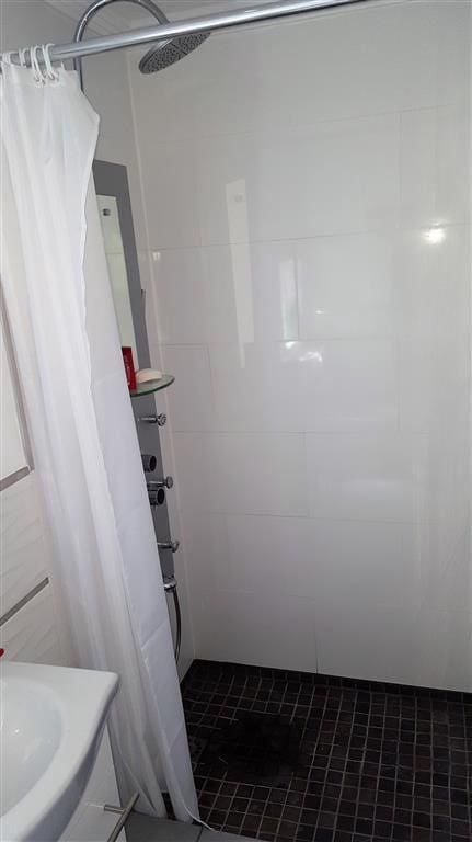 9 quarto Moradia para venda em La Duquesa / Puerto de la Duquesa com piscina garagem - 795 000 € (Ref: 10125169)
