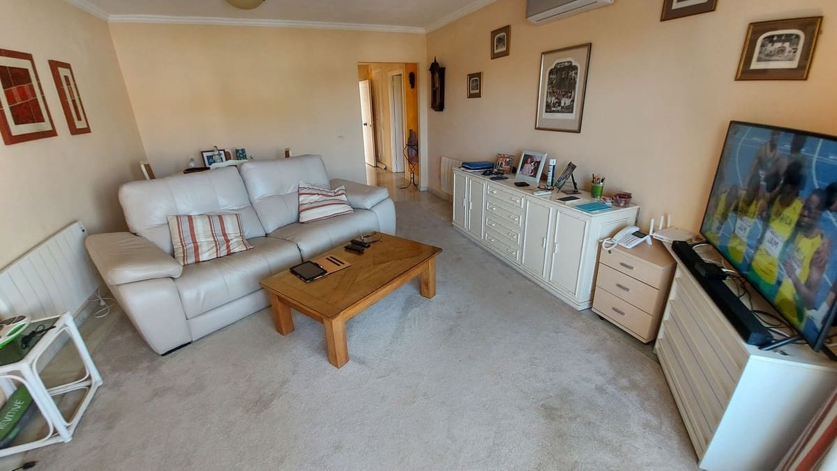 2 soveværelse Lejlighed til salg i La Duquesa / Puerto de la Duquesa med swimmingpool - € 205.000 (Ref: 10125170)