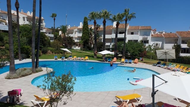 2 chambre Appartement à vendre à La Duquesa / Puerto de la Duquesa, Manilva avec piscine - 205 000 € (Ref: 10125170)