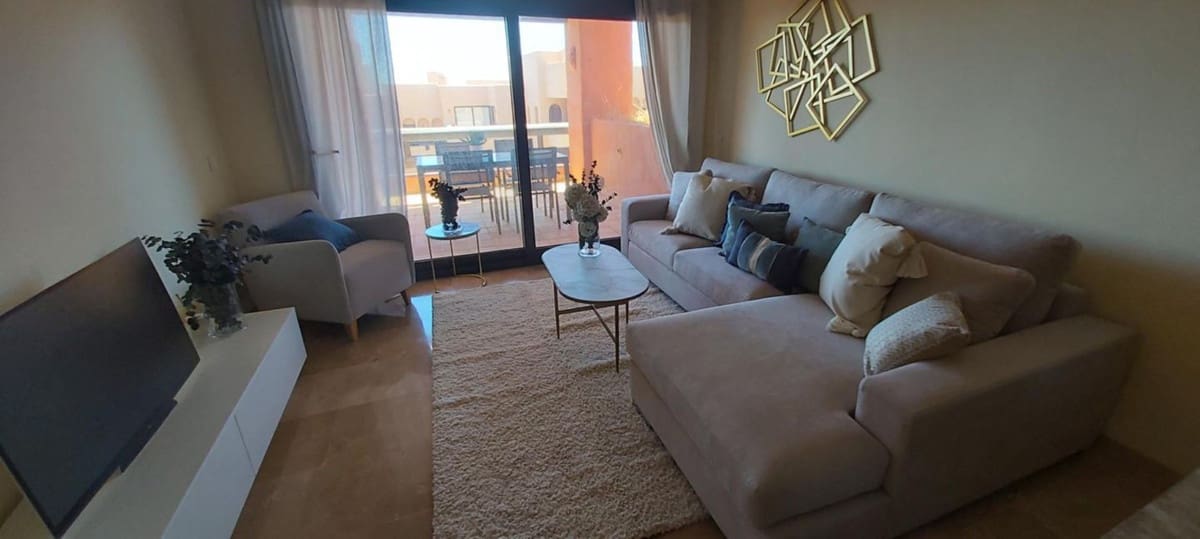 2 makuuhuone Huoneisto myytävänä paikassa La Duquesa / Puerto de la Duquesa mukana uima-altaan 
autotalli - 269 000 € (Ref: 10125186)