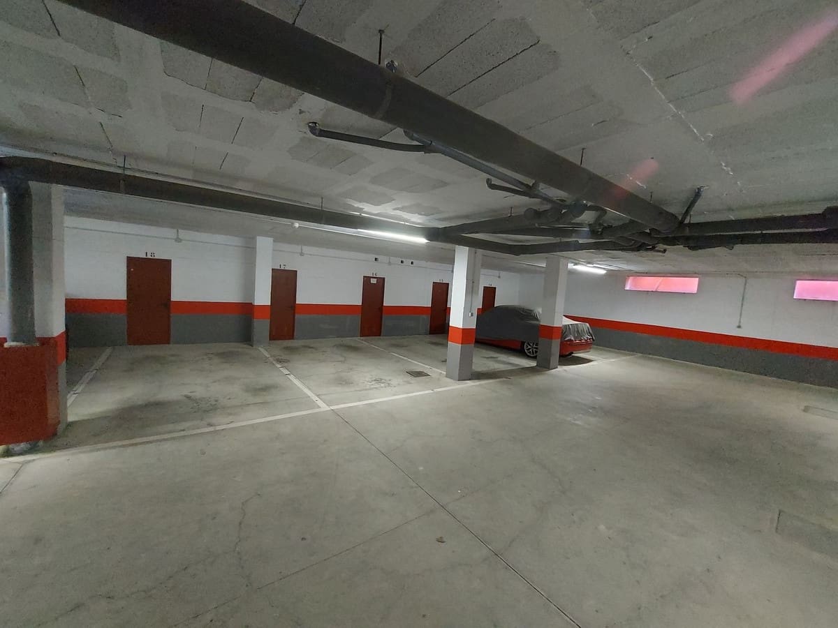 2 soveværelse Lejlighed til salg i La Duquesa / Puerto de la Duquesa med swimmingpool garage - € 220.000 (Ref: 10125194)