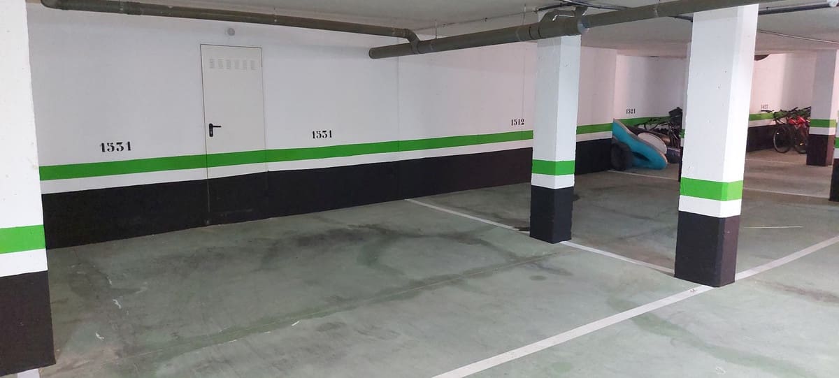 2 slaapkamer Appartement te koop in La Duquesa / Puerto de la Duquesa met zwembad garage - € 595.000 (Ref: 10125195)