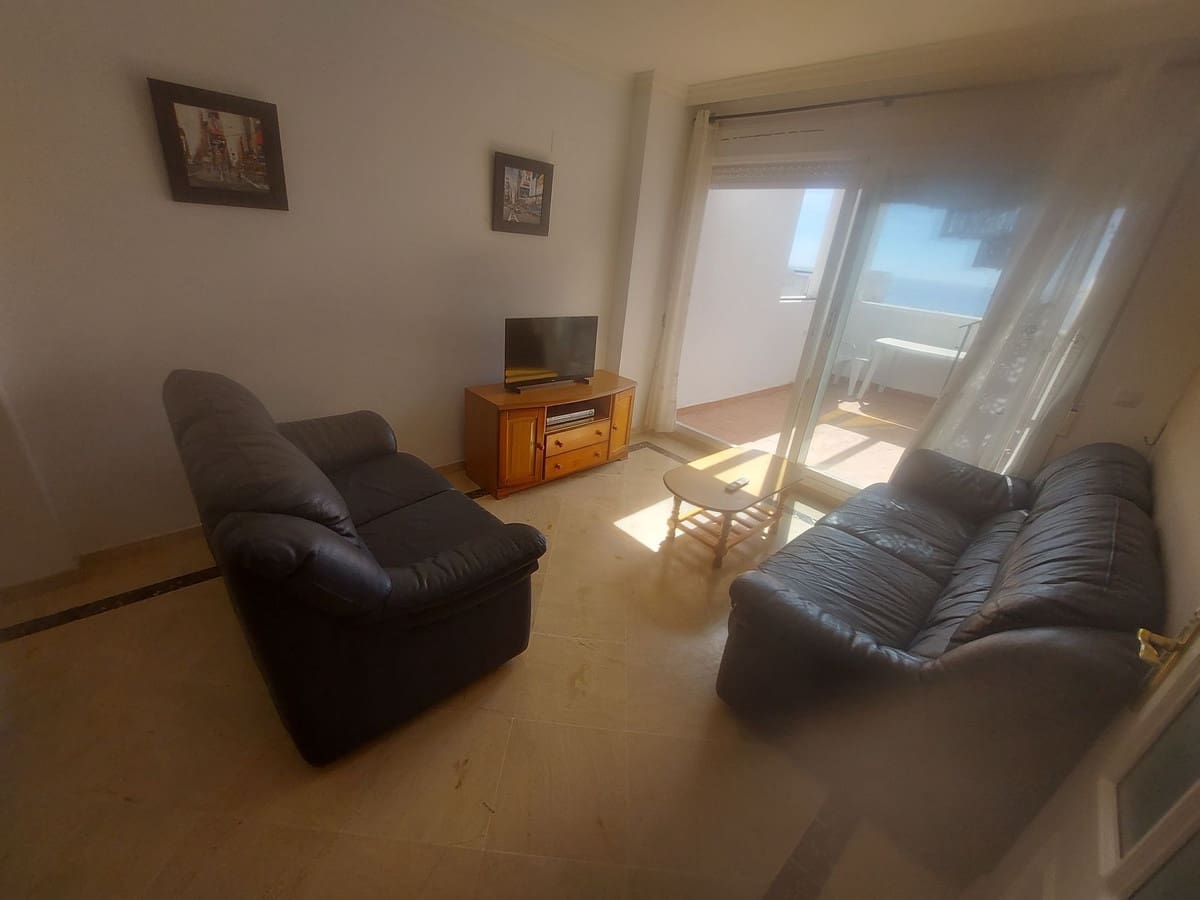 2 soveværelse Penthouse til salg i La Duquesa / Puerto de la Duquesa med swimmingpool garage - € 299.000 (Ref: 10125202)