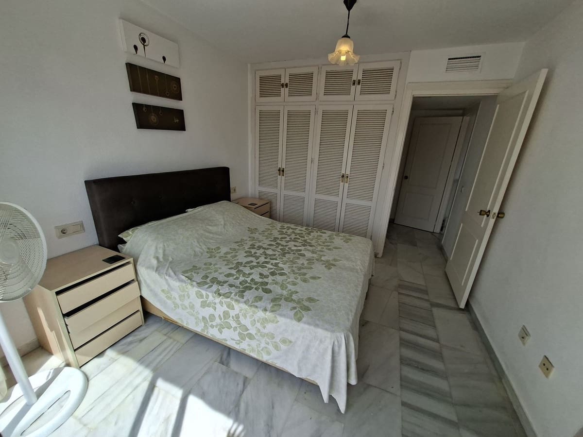 Casa de 3 habitaciones en La Duquesa / Puerto de la Duquesa en venta con piscina garaje - 395.000 € (Ref: 10125209)