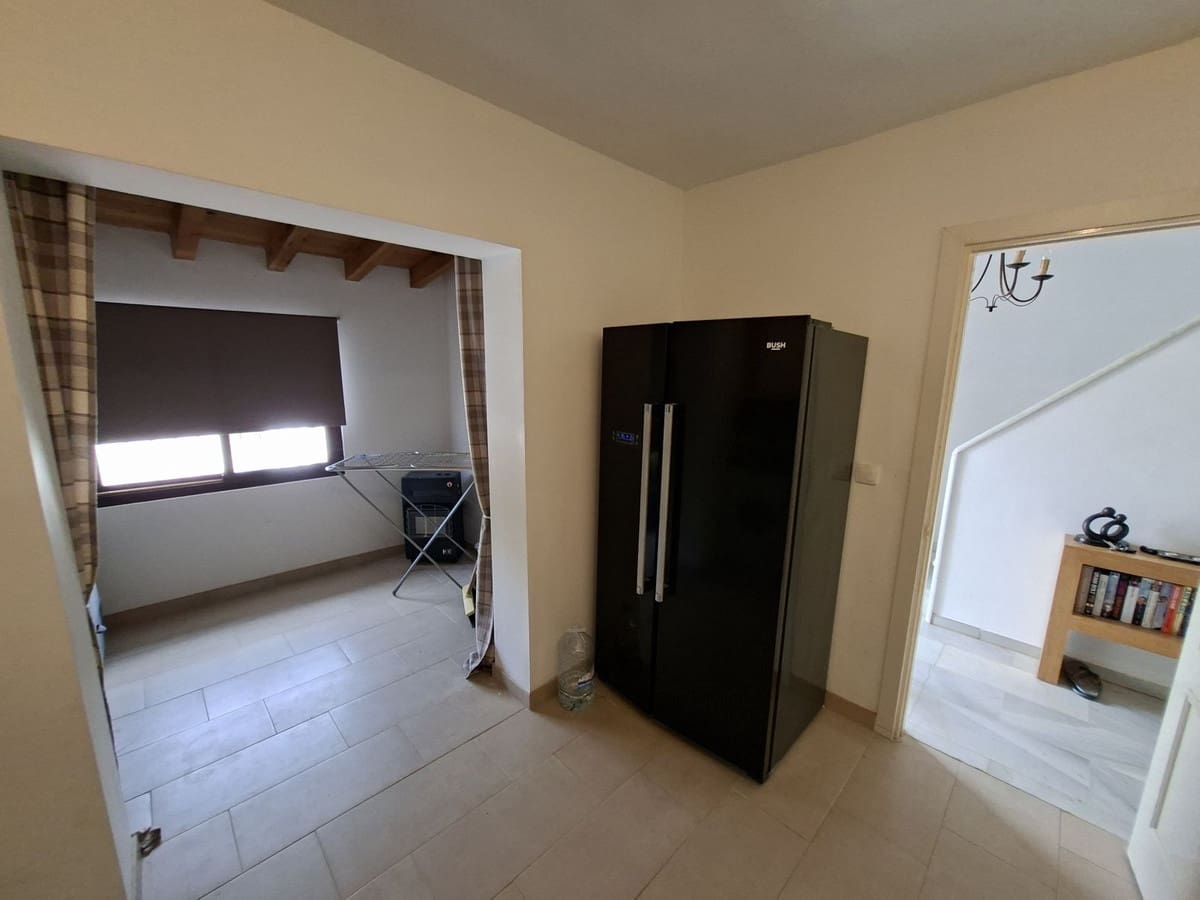 Casa de 3 habitaciones en La Duquesa / Puerto de la Duquesa en venta con piscina garaje - 395.000 € (Ref: 10125209)