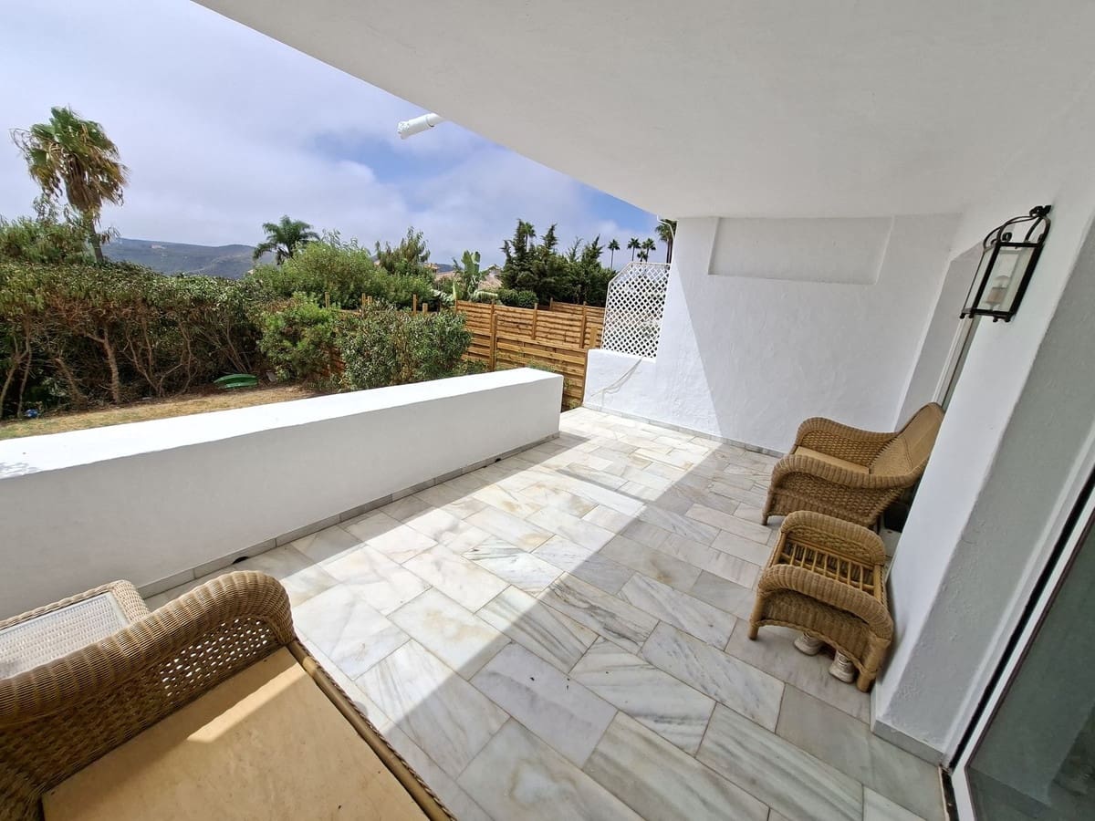 Casa de 3 habitaciones en La Duquesa / Puerto de la Duquesa en venta con piscina garaje - 395.000 € (Ref: 10125209)