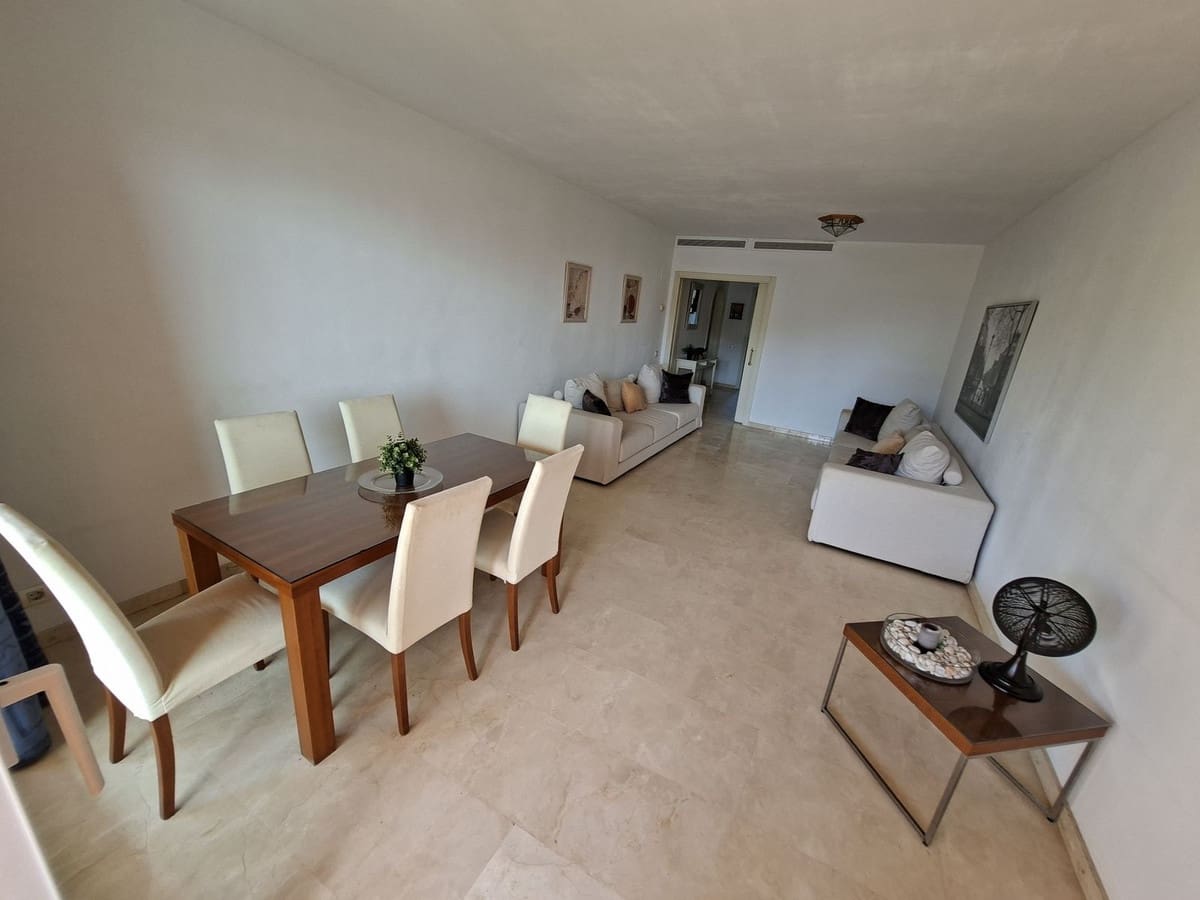 2 bedroom Apartment for sale in La Duquesa / Puerto de la Duquesa with pool garage - € 620,000 (Ref: 10125212)