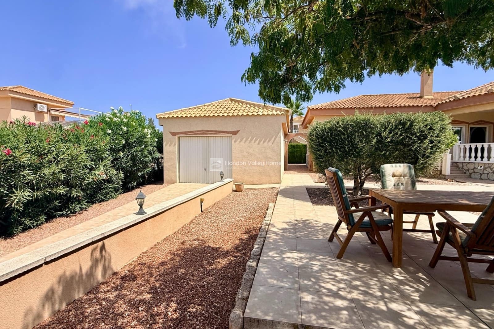 3 bedroom Villa for sale in Hondon de las Nieves with pool garage - € 350,000 (Ref: 10014788)