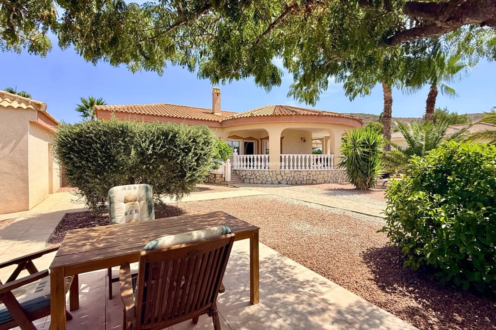 3 bedroom Villa for sale in Hondon de las Nieves with pool garage - € 350,000 (Ref: 10014788)