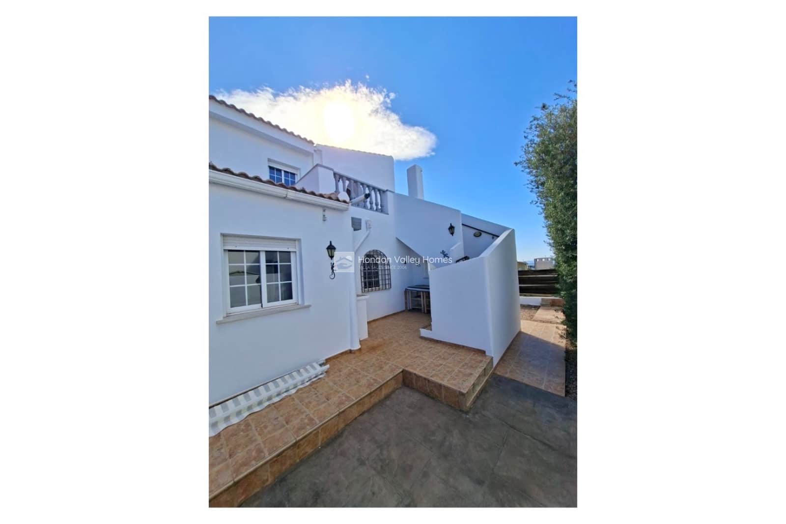 5 bedroom Villa for sale in Fortuna with pool - € 269,500 (Ref: 10033315)