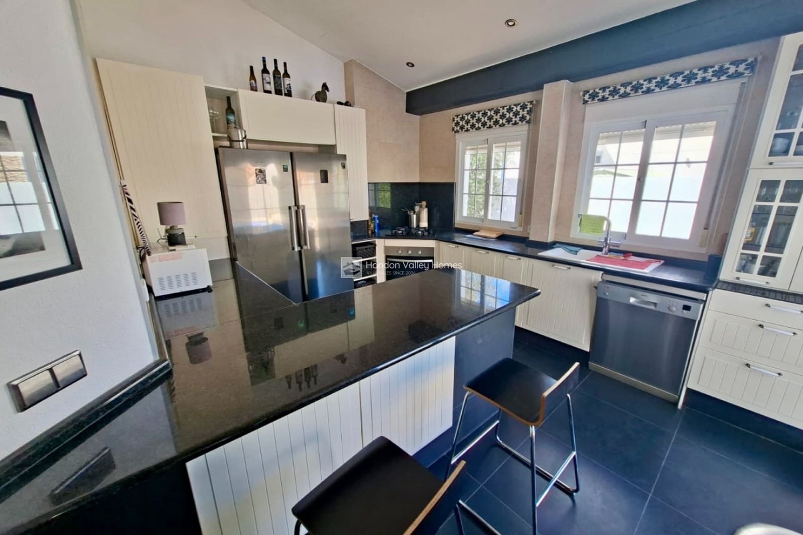 5 bedroom Villa for sale in Fortuna with pool - € 269,500 (Ref: 10033315)