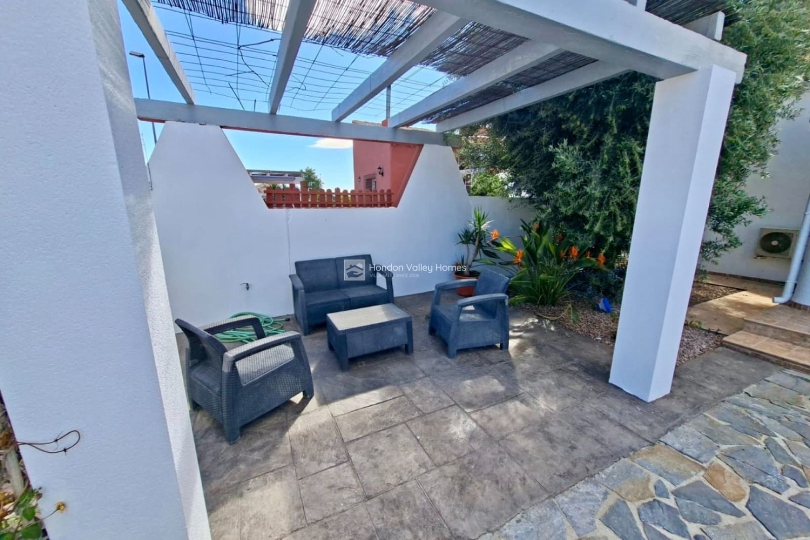 5 bedroom Villa for sale in Fortuna with pool - € 269,500 (Ref: 10033315)