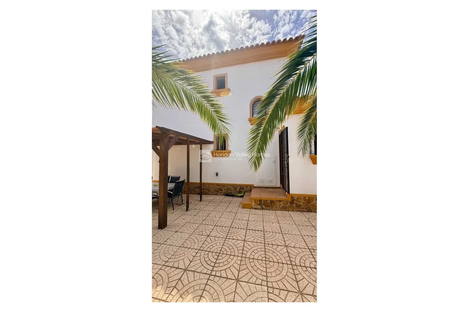 4 soveværelse Villa til salg i Hondon de las Nieves med swimmingpool garage - € 299.950 (Ref: 10039977)