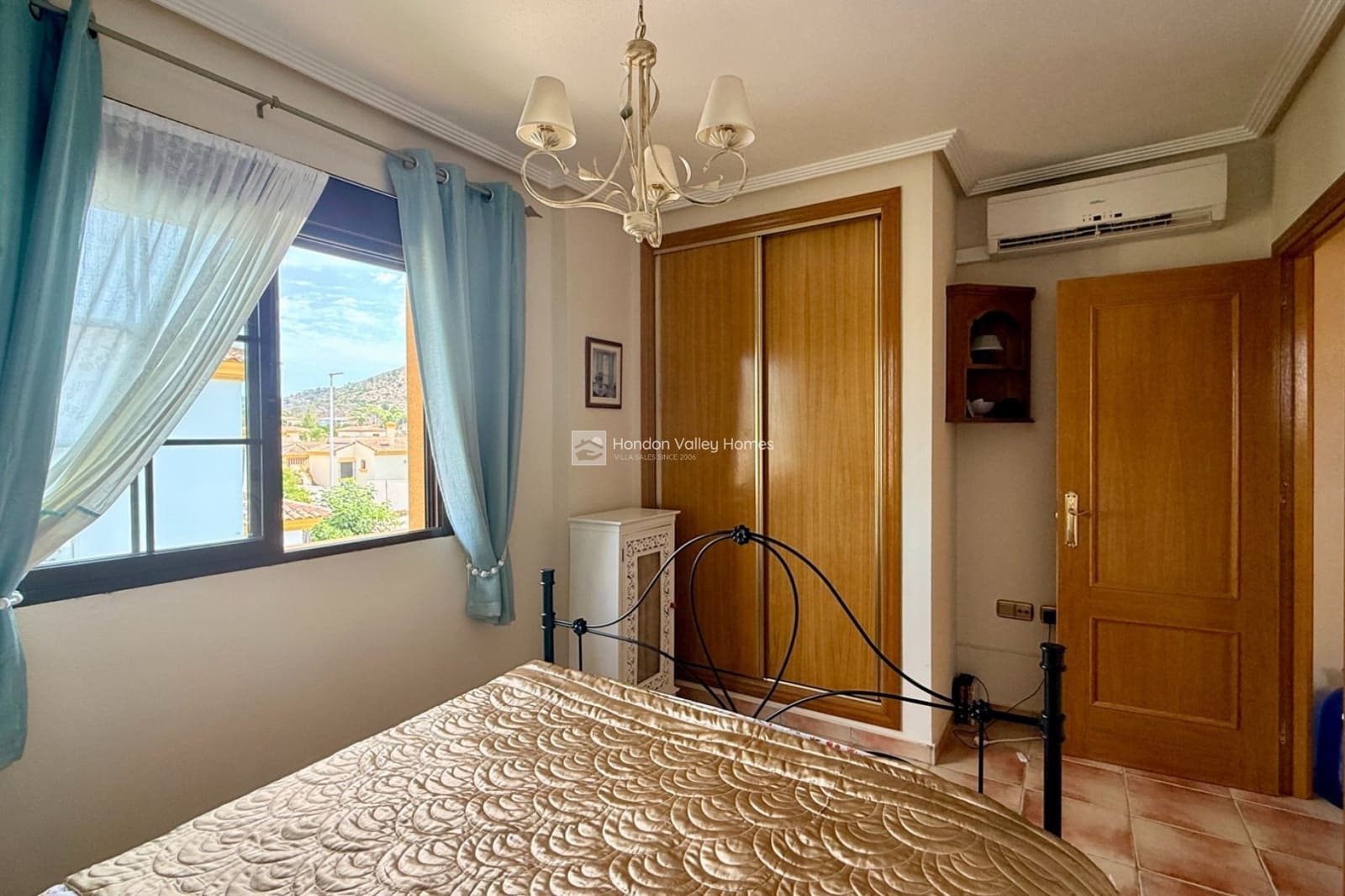 4 soveværelse Villa til salg i Hondon de las Nieves med swimmingpool garage - € 299.950 (Ref: 10039977)