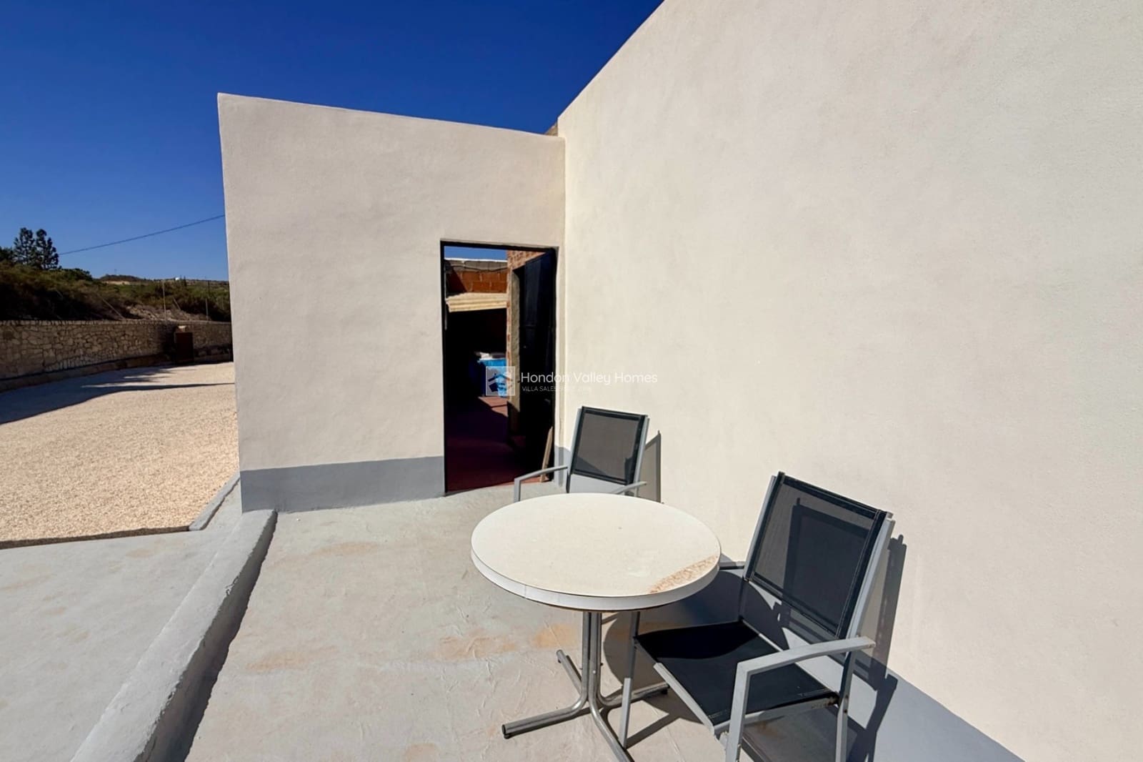 4 bedroom Villa for sale in Elche / Elx with garage - € 339,950 (Ref: 10048454)