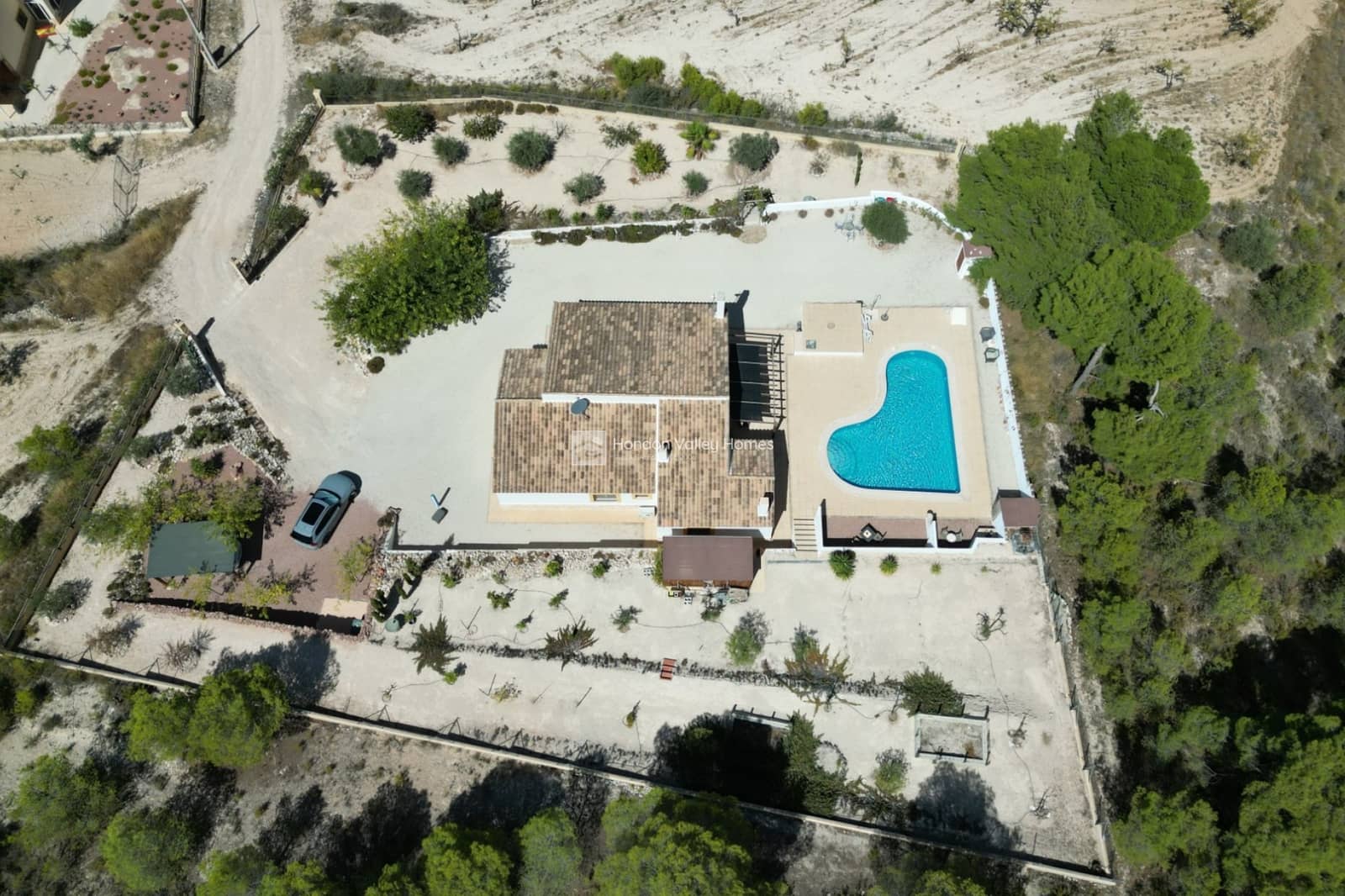 4 slaapkamer Villa te koop in La Romana met zwembad garage - € 399.950 (Ref: 10057651)