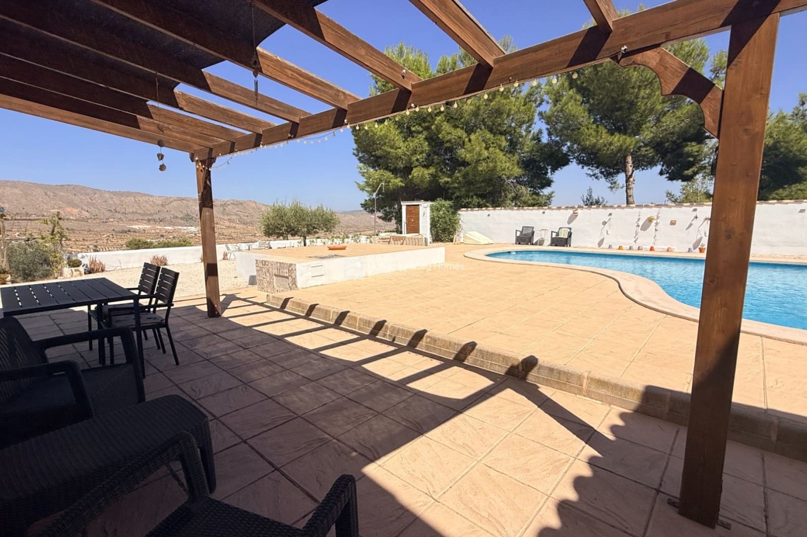 4 slaapkamer Villa te koop in La Romana met zwembad garage - € 399.950 (Ref: 10057651)
