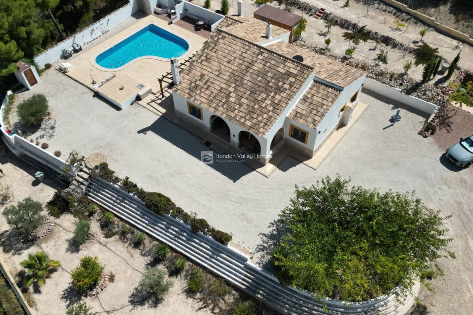 4 slaapkamer Villa te koop in La Romana met zwembad garage - € 399.950 (Ref: 10057651)