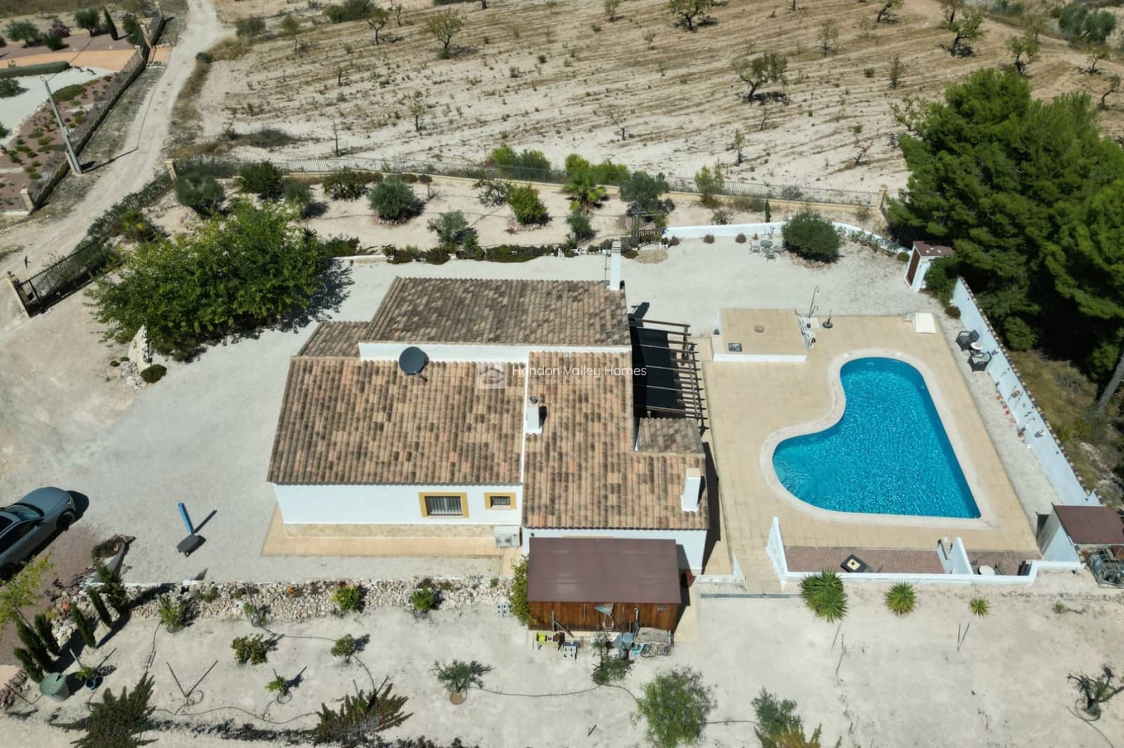 4 slaapkamer Villa te koop in La Romana met zwembad garage - € 399.950 (Ref: 10057651)
