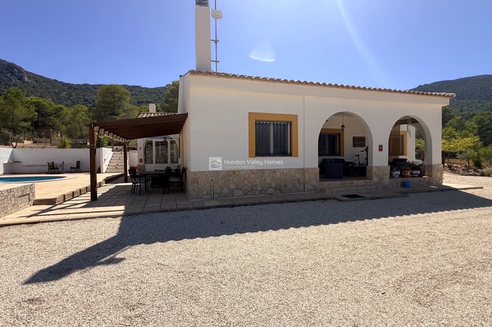 4 slaapkamer Villa te koop in La Romana met zwembad garage - € 399.950 (Ref: 10057651)