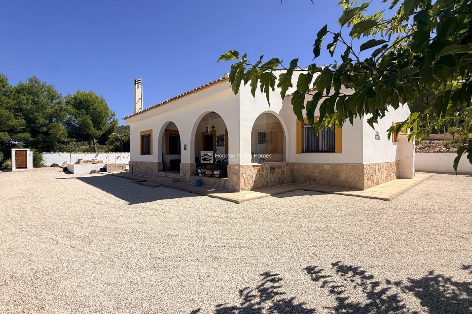 4 slaapkamer Villa te koop in La Romana met zwembad garage - € 399.950 (Ref: 10057651)