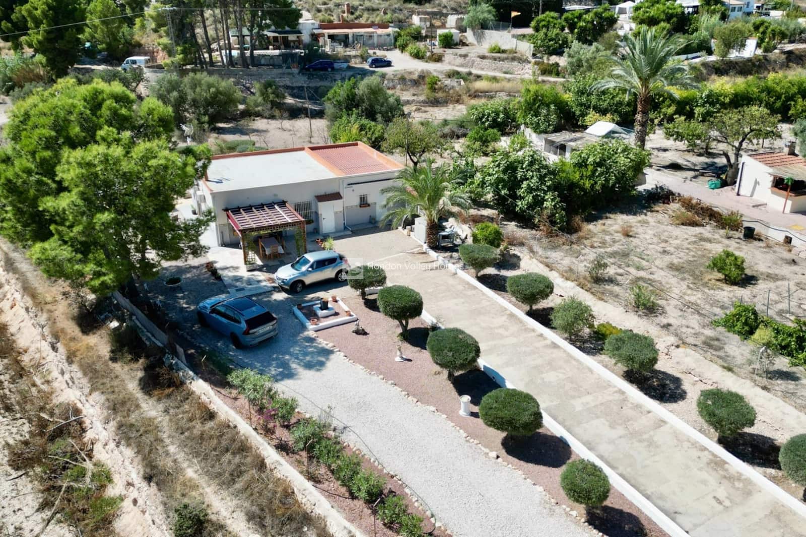 3 makuuhuone Huvila myytävänä paikassa La Romana mukana uima-altaan 
autotalli - 300 000 € (Ref: 10120901)