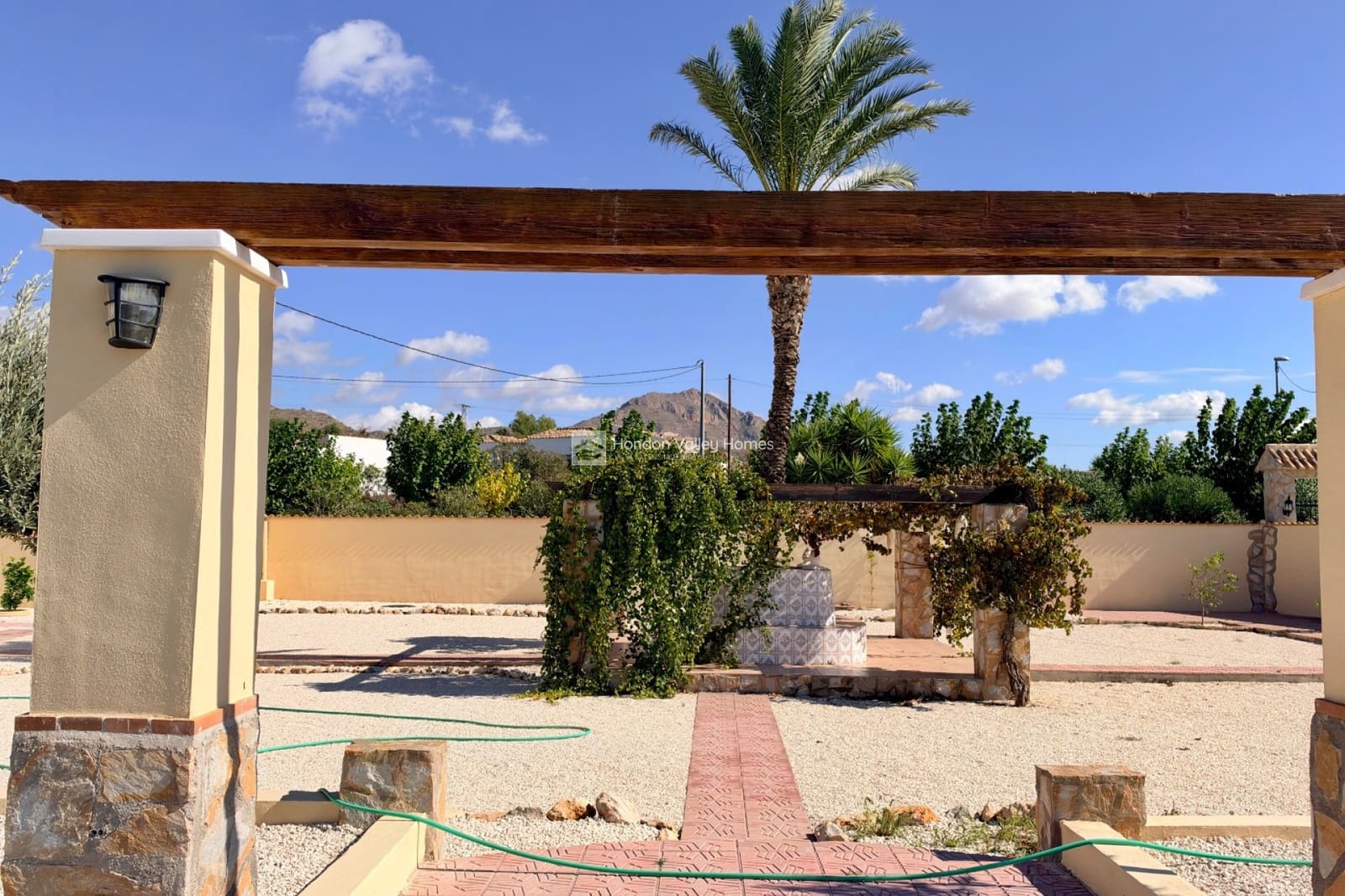6 soverom Finca/Herregård til salgs i Barinas med svømmebasseng garasje - € 472 000 (Ref: 10165573)