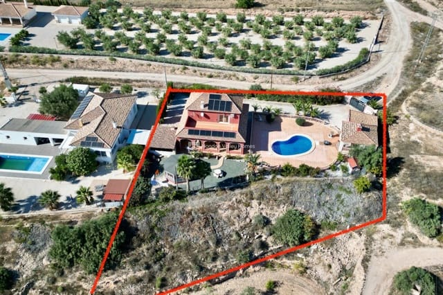 4 Zimmer Villa zu verkaufen in Macisvenda, Abanilla mit Pool Garage - 325.000 € (Ref: 10170244)