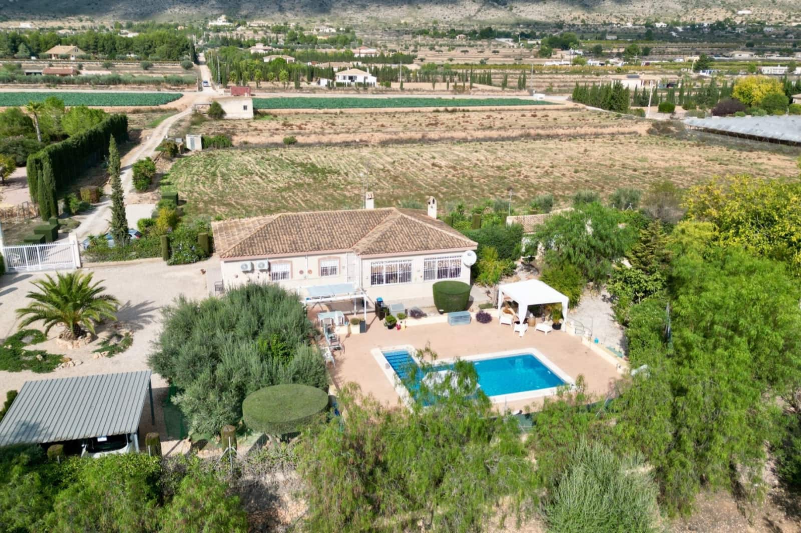 3 sypialnia Finka/Dom wiejski na sprzedaż w Hondon de las Nieves z basenem garażem - 385 000 € (Ref: 10187655)