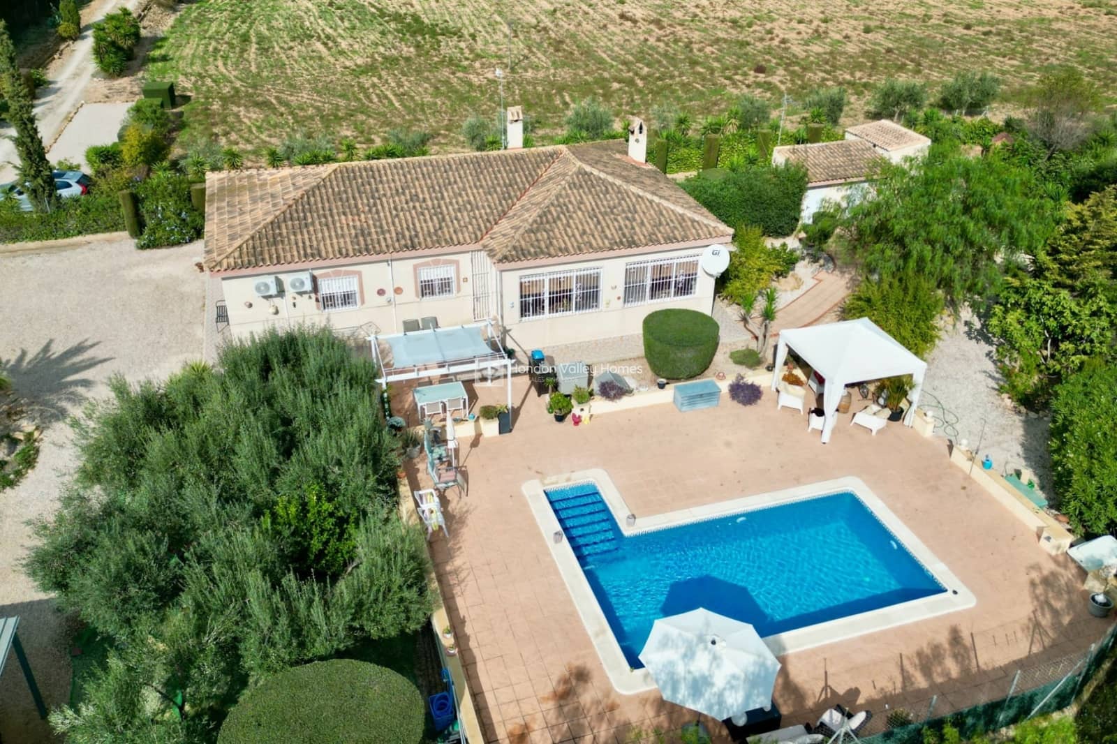 3 sypialnia Finka/Dom wiejski na sprzedaż w Hondon de las Nieves z basenem garażem - 385 000 € (Ref: 10187655)
