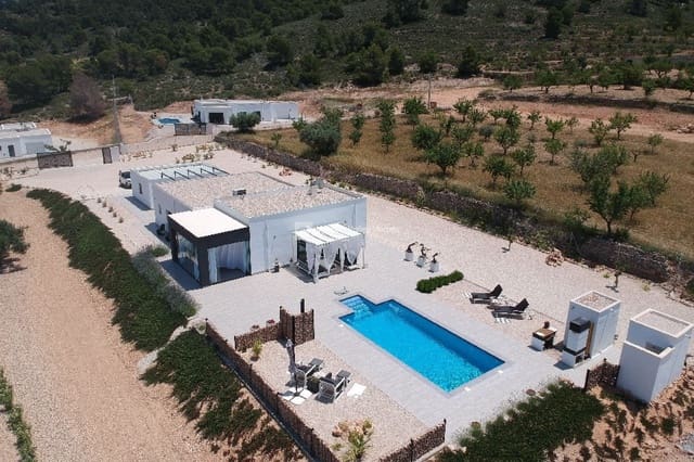 3 quarto Moradia para venda em Macisvenda, Abanilla com piscina garagem - 369 950 € (Ref: 6550669)