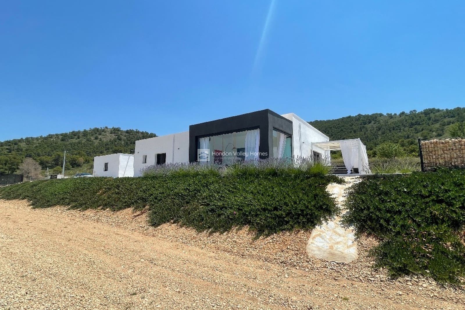 3 bedroom Villa for sale in Macisvenda with pool garage - € 369,950 (Ref: 6550669)