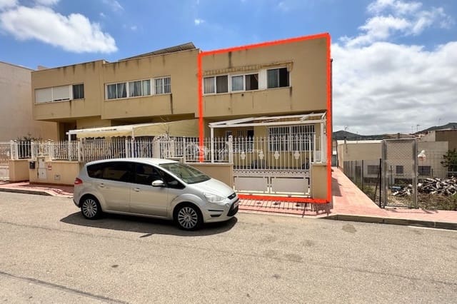 3 soveværelse Byhus til salg i Hondón de los Frailes med swimmingpool - € 169.500 (Ref: 9022079)